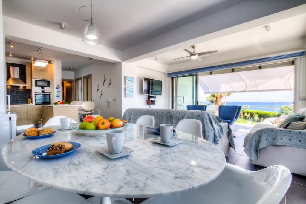 Beachfront Trident โปรทาราส ภายนอก รูปภาพ
