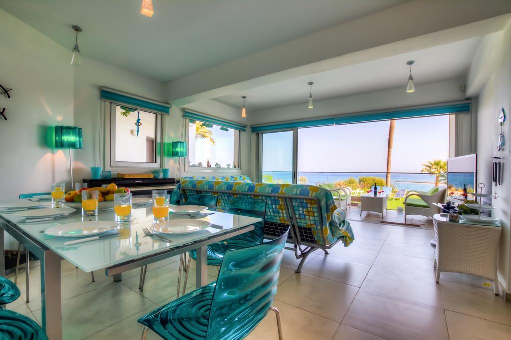 Beachfront Trident โปรทาราส ภายนอก รูปภาพ